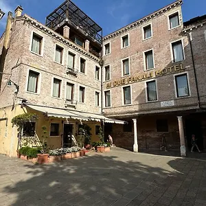 Ai Due Fanali Adults Only Venise